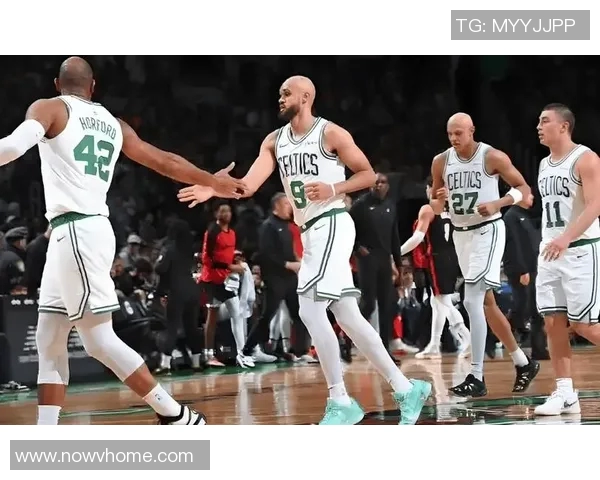 塔图姆赛后采访幽默金句引爆全场笑声现场气氛瞬间升温